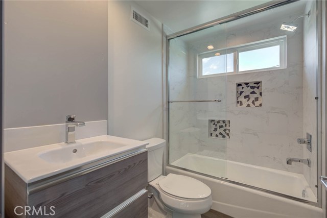 2707 Rockefeller Lane, Redondo Beach, California 90278, 4 Bedrooms Bedrooms, ,5 BathroomsBathrooms,Residential,Sold,Rockefeller,PV19136764