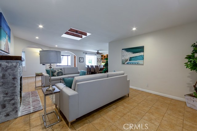 2022 Ernest Avenue, Redondo Beach, California 90278, 3 Bedrooms Bedrooms, ,1 BathroomBathrooms,Residential,Sold,Ernest,PW20211052