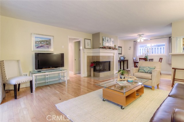 2604 Gates Avenue, Redondo Beach, California 90278, 2 Bedrooms Bedrooms, ,2 BathroomsBathrooms,Residential,Sold,Gates,SB17273639