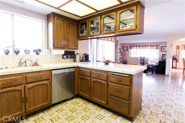 2231 Graham Ave, Redondo Beach, California 90278, 4 Bedrooms Bedrooms, ,3 BathroomsBathrooms,Residential,Sold,Graham Ave,OC17017084