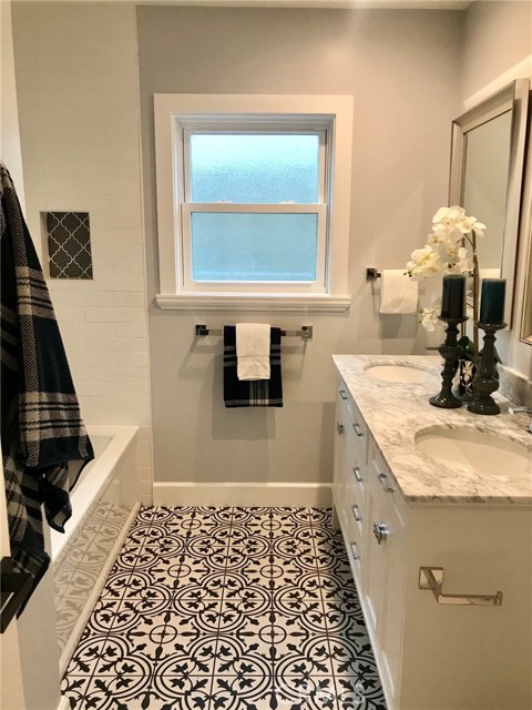 2049 Santa Rena Drive, Rancho Palos Verdes, California 90275, 4 Bedrooms Bedrooms, ,2 BathroomsBathrooms,Residential,Sold,Santa Rena,SB19026906