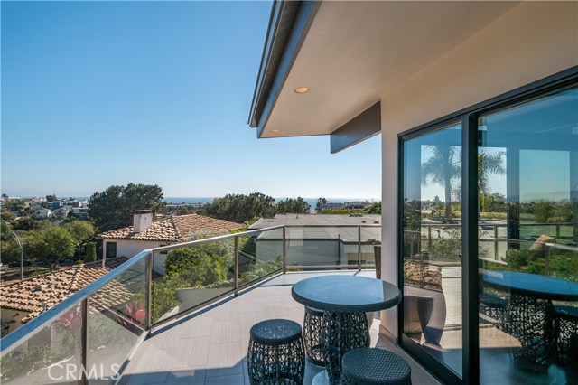 2904 Hermosa View Drive, Hermosa Beach, California 90254, 4 Bedrooms Bedrooms, ,3 BathroomsBathrooms,Residential,Sold,Hermosa View,SB20153265