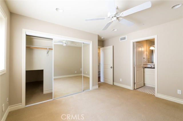 Downstairs bedroom with en-suite bathroom and closet