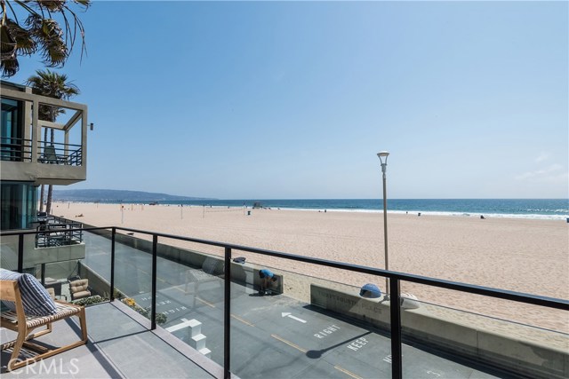 3330 The Strand, Hermosa Beach, California 90254, 5 Bedrooms Bedrooms, ,5 BathroomsBathrooms,Residential,Sold,The Strand,SB18221247