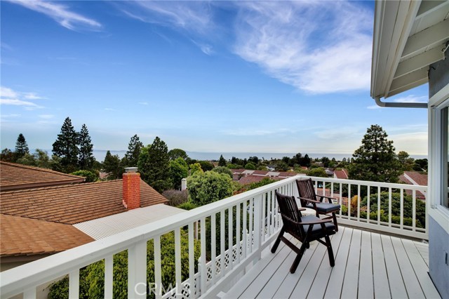 29511 Oceanport Road, Rancho Palos Verdes, California 90275, 4 Bedrooms Bedrooms, ,3 BathroomsBathrooms,Residential,Sold,Oceanport,PW20100841