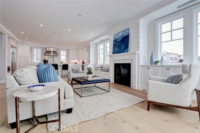 2205 Vista, Manhattan Beach, California 90266, 4 Bedrooms Bedrooms, ,3 BathroomsBathrooms,Residential,Sold,Vista,SB20089456
