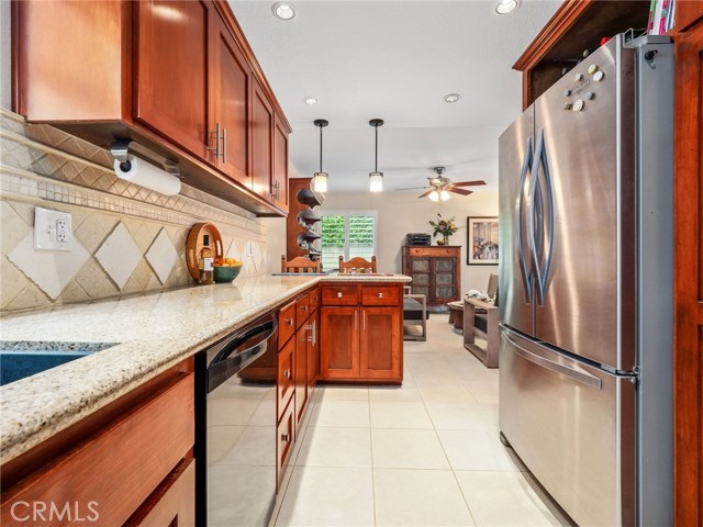 231 Irena Avenue, Redondo Beach, California 90277, 3 Bedrooms Bedrooms, ,1 BathroomBathrooms,Residential,Sold,Irena,SB20087245