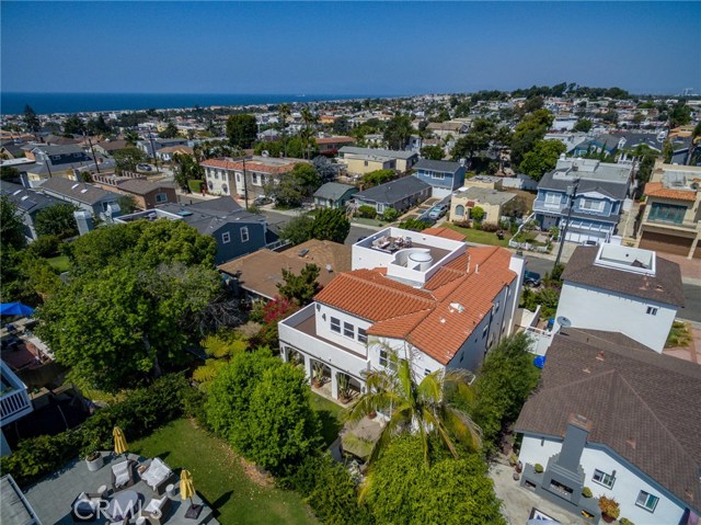 1144 9th Street, Hermosa Beach, California 90254, 5 Bedrooms Bedrooms, ,4 BathroomsBathrooms,Residential,Sold,9th,SB19216948
