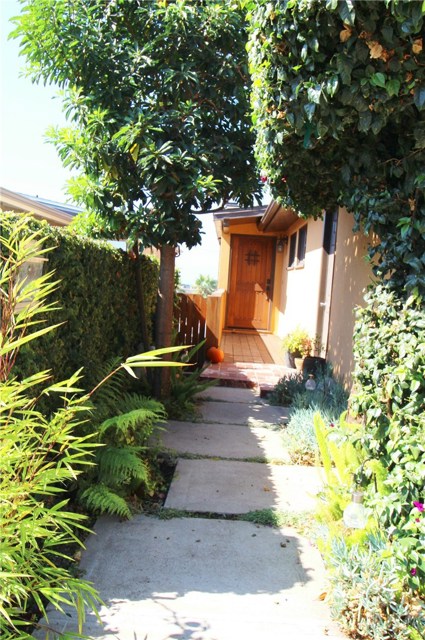1623 RAYMOND AVENUE, Hermosa Beach, California 90254, 3 Bedrooms Bedrooms, ,2 BathroomsBathrooms,Residential,Sold,RAYMOND AVENUE,SB19254248