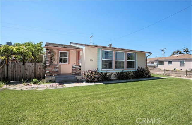 1142 23rd Street, Manhattan Beach, California 90266, 3 Bedrooms Bedrooms, ,1 BathroomBathrooms,Residential,Sold,23rd,SB18096714