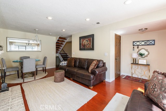 1140 Manhattan Beach Boulevard, Manhattan Beach, California 90266, 2 Bedrooms Bedrooms, ,3 BathroomsBathrooms,Residential,Sold,Manhattan Beach,SB17069886