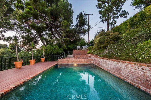 2 Williamsburg Lane, Rolling Hills, California 90274, 4 Bedrooms Bedrooms, ,2 BathroomsBathrooms,Residential,Sold,Williamsburg,PV18024088