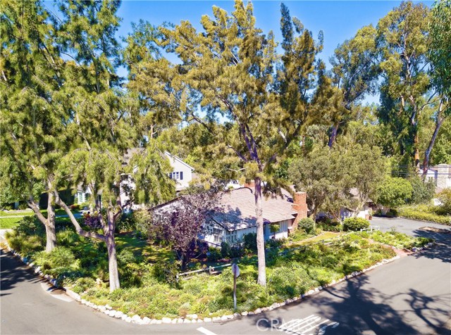 305 Via Navajo, Palos Verdes Estates, California 90274, 3 Bedrooms Bedrooms, ,2 BathroomsBathrooms,Residential,Sold,Via Navajo,PV18186082