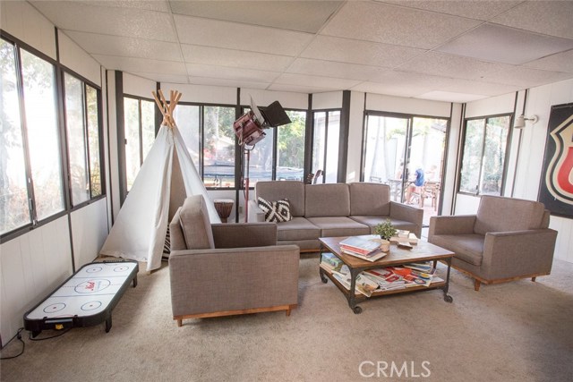 1812 Armour Lane, Redondo Beach, California 90278, 2 Bedrooms Bedrooms, ,1 BathroomBathrooms,Residential,Sold,Armour,SB17159525