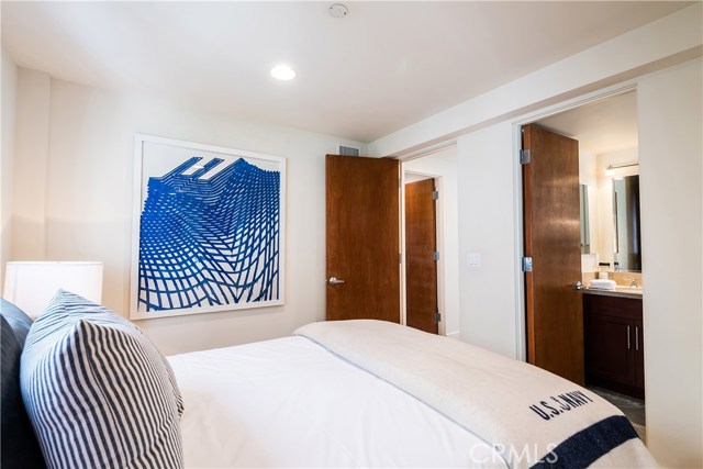 1523 Manhattan Avenue, Hermosa Beach, California 90254, 4 Bedrooms Bedrooms, ,5 BathroomsBathrooms,Residential,Sold,Manhattan,SB18207493