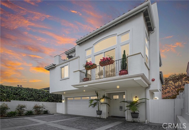 2606 Voorhees Avenue, Redondo Beach, California 90278, 3 Bedrooms Bedrooms, ,2 BathroomsBathrooms,Residential,Sold,Voorhees,SB21126810