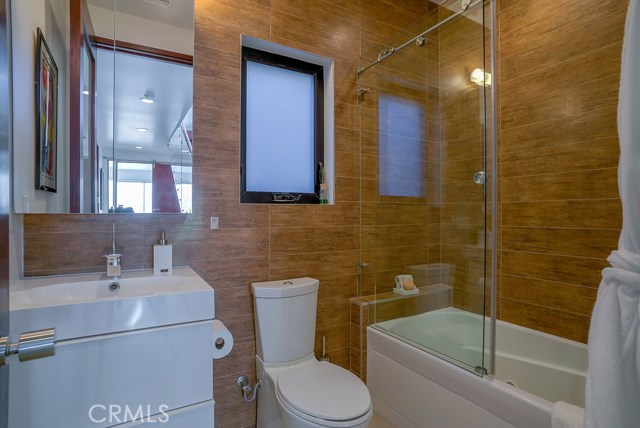 1504 Monterey, Hermosa Beach, California 90254, 3 Bedrooms Bedrooms, ,3 BathroomsBathrooms,Residential,Sold,Monterey,SB18059436
