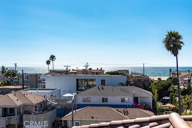 1744 Hermosa Avenue, Hermosa Beach, California 90254, 4 Bedrooms Bedrooms, ,2 BathroomsBathrooms,Residential,Sold,Hermosa,SB21053900