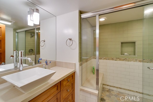 42 15th Street, Hermosa Beach, California 90254, 3 Bedrooms Bedrooms, ,3 BathroomsBathrooms,Residential,Sold,15th,SB18263868