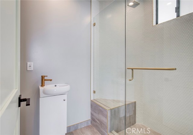 2004 Grant Avenue, Redondo Beach, California 90278, 4 Bedrooms Bedrooms, ,5 BathroomsBathrooms,Residential,Sold,Grant,PV19036343