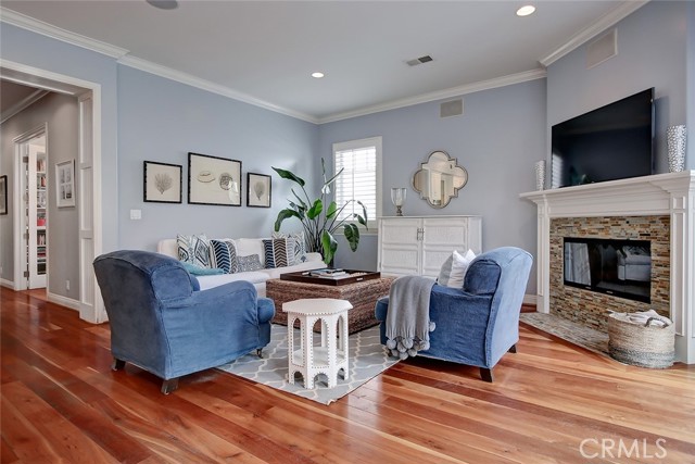 649 26th Street, Manhattan Beach, California 90266, 5 Bedrooms Bedrooms, ,4 BathroomsBathrooms,Residential,Sold,26th,SB21027371