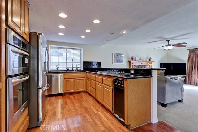 1406 Rindge Lane, Redondo Beach, California 90278, 4 Bedrooms Bedrooms, ,2 BathroomsBathrooms,Residential,Sold,Rindge,SB19002197