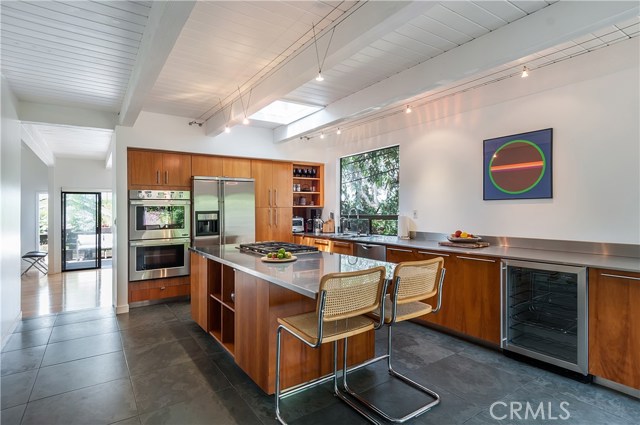2417 Oak Avenue, Manhattan Beach, California 90266, 3 Bedrooms Bedrooms, ,2 BathroomsBathrooms,Residential,Sold,Oak,SB18175025