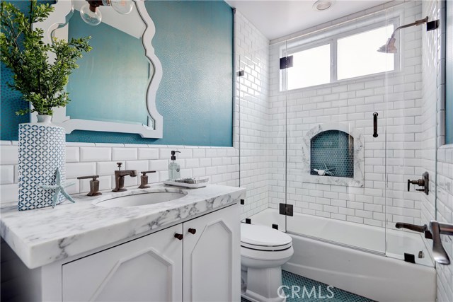 2509 Poinsettia Avenue, Manhattan Beach, California 90266, 5 Bedrooms Bedrooms, ,4 BathroomsBathrooms,Residential,Sold,Poinsettia,SB19238228