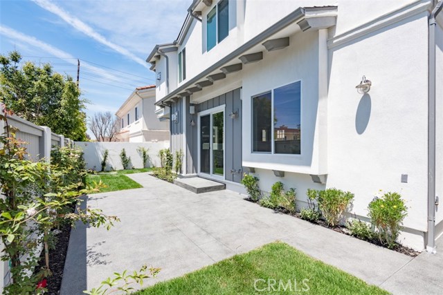 2104 Harriman Lane, Redondo Beach, California 90278, 4 Bedrooms Bedrooms, ,3 BathroomsBathrooms,Residential,Sold,Harriman,PV18101092