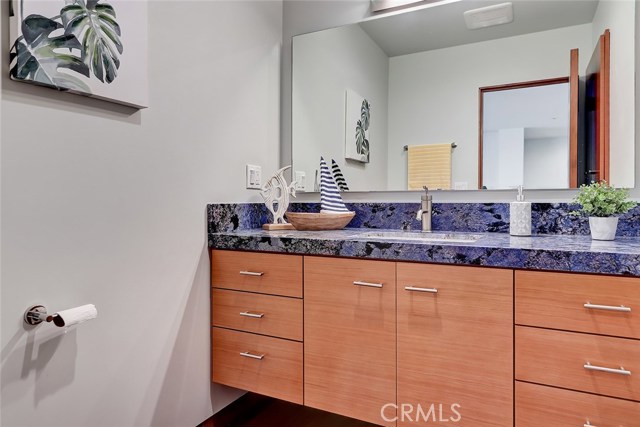 3215 Vista Drive, Manhattan Beach, California 90266, 3 Bedrooms Bedrooms, ,3 BathroomsBathrooms,Residential,Sold,Vista,SB20078547