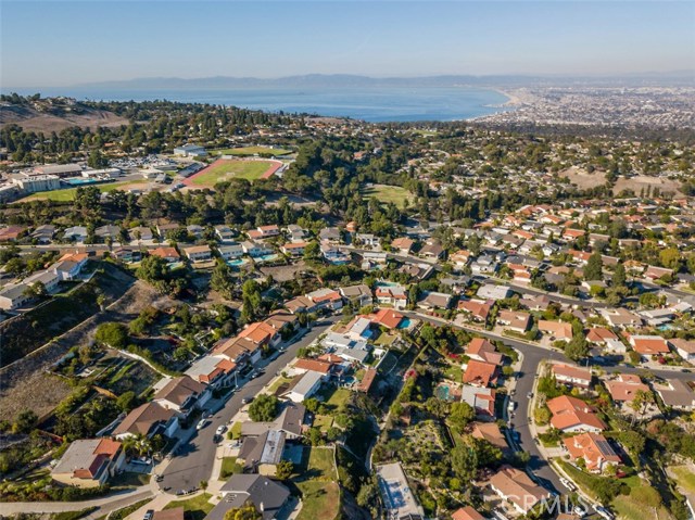 27105 Diamondhead Lane, Rancho Palos Verdes, California 90275, 4 Bedrooms Bedrooms, ,2 BathroomsBathrooms,Residential,Sold,Diamondhead,PV18271354