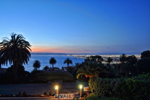904 Via Nogales, Palos Verdes Estates, California 90274, 4 Bedrooms Bedrooms, ,4 BathroomsBathrooms,Residential,Sold,Via Nogales,PV18159668