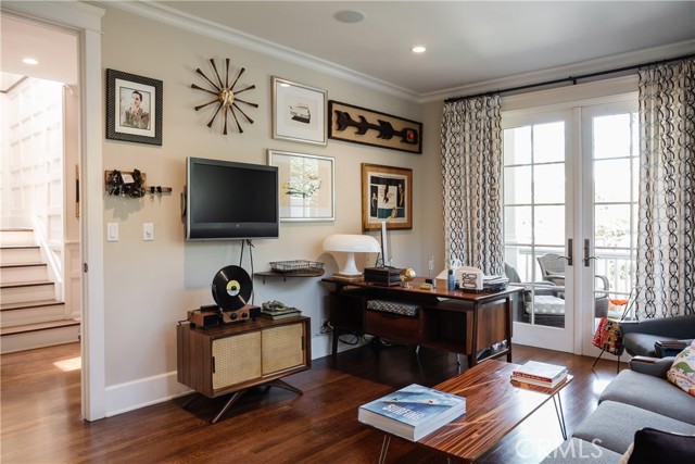 598 33rd Street, Manhattan Beach, California 90266, 5 Bedrooms Bedrooms, ,5 BathroomsBathrooms,Residential,Sold,33rd,SB21107096