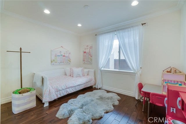 523 Lucia Avenue, Redondo Beach, California 90277, 4 Bedrooms Bedrooms, ,4 BathroomsBathrooms,Residential,Sold,Lucia,SB18107148