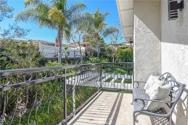 2066 Dorado Drive, Rancho Palos Verdes, California 90275, 4 Bedrooms Bedrooms, ,2 BathroomsBathrooms,Residential,Sold,Dorado,PV18111721