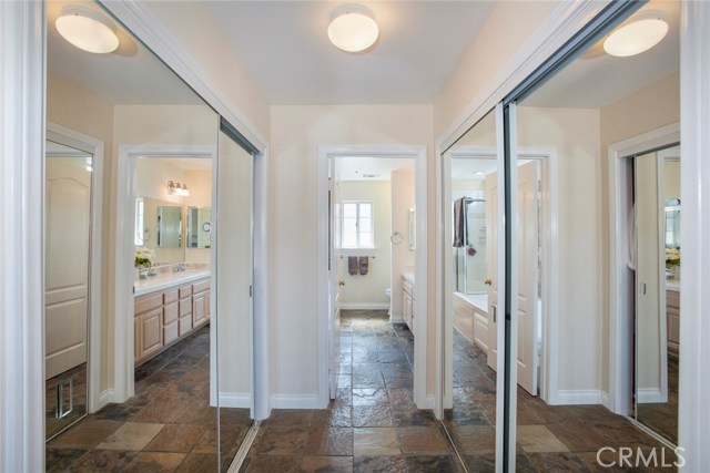 2010 Perry Avenue, Redondo Beach, California 90278, 4 Bedrooms Bedrooms, ,2 BathroomsBathrooms,Residential,Sold,Perry,SB20136139