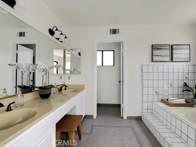 2228 Dufour Avenue, Redondo Beach, California 90278, 3 Bedrooms Bedrooms, ,3 BathroomsBathrooms,Residential,Sold,Dufour,PW20092317