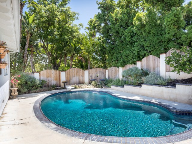 8 Hitching Post Drive, Rolling Hills Estates, California 90274, 4 Bedrooms Bedrooms, ,3 BathroomsBathrooms,Residential,Sold,Hitching Post,PV19180515