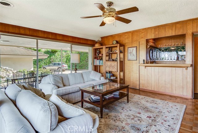28810 Crestridge Road, Rancho Palos Verdes, California 90275, 4 Bedrooms Bedrooms, ,2 BathroomsBathrooms,Residential,Sold,Crestridge,PV19068448