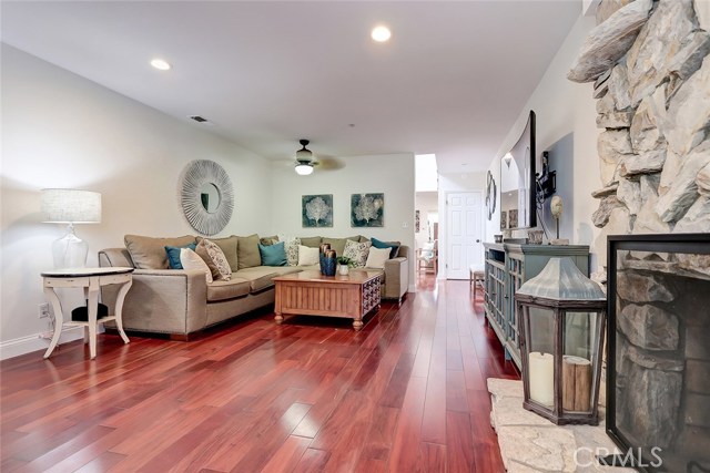 411 Avenue F, Redondo Beach, California 90277, 5 Bedrooms Bedrooms, ,4 BathroomsBathrooms,Residential,Sold,Avenue F,SB20102967