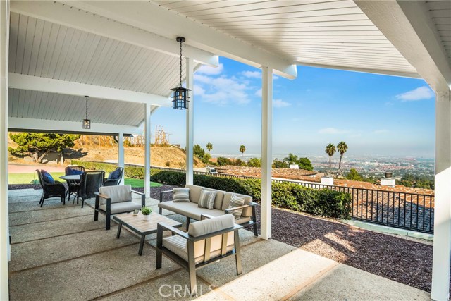 2952 Crownview Drive, Rancho Palos Verdes, California 90275, 4 Bedrooms Bedrooms, ,2 BathroomsBathrooms,Residential,Sold,Crownview,PV20232625