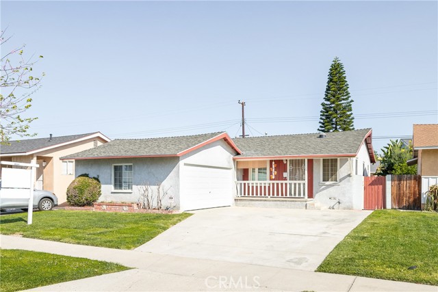 Detail Gallery Image 1 of 1 For 11503 215th St, Lakewood,  CA 90715 - 3 Beds | 1 Baths