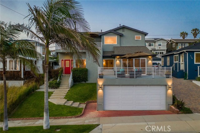 323 Avenue G, Redondo Beach, California 90277, 4 Bedrooms Bedrooms, ,1 BathroomBathrooms,Residential,Sold,Avenue G,PV21158630