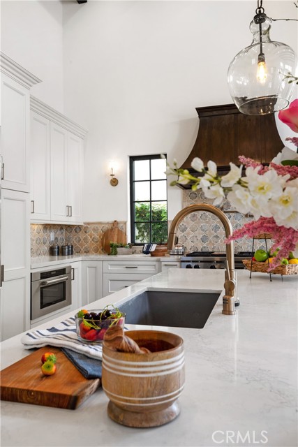 2322 Laurel Bluff Drive, Manhattan Beach, California 90266, 4 Bedrooms Bedrooms, ,3 BathroomsBathrooms,Residential,Sold,Laurel Bluff,SB21167191