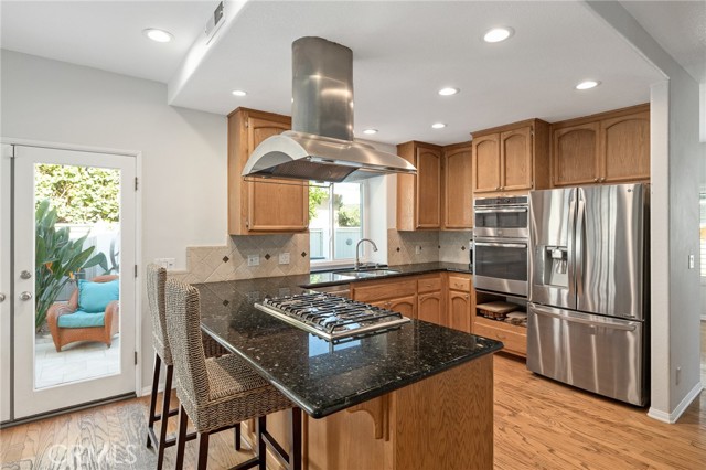 1805 Clark Lane, Redondo Beach, California 90278, 3 Bedrooms Bedrooms, ,2 BathroomsBathrooms,Residential,Sold,Clark,SB21014958