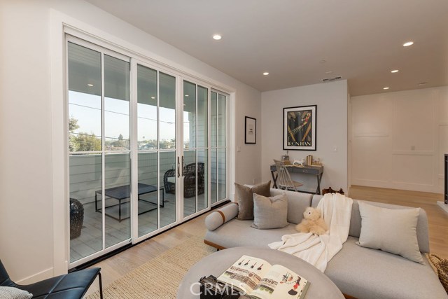 Adaptable floor plan for varied lifestyles - movie night, study time, playroom...