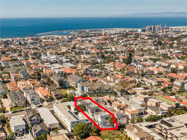 216 Lucia Ave, Redondo Beach, California 90277, 4 Bedrooms Bedrooms, ,3 BathroomsBathrooms,Residential,Sold,Lucia Ave,SB21050970