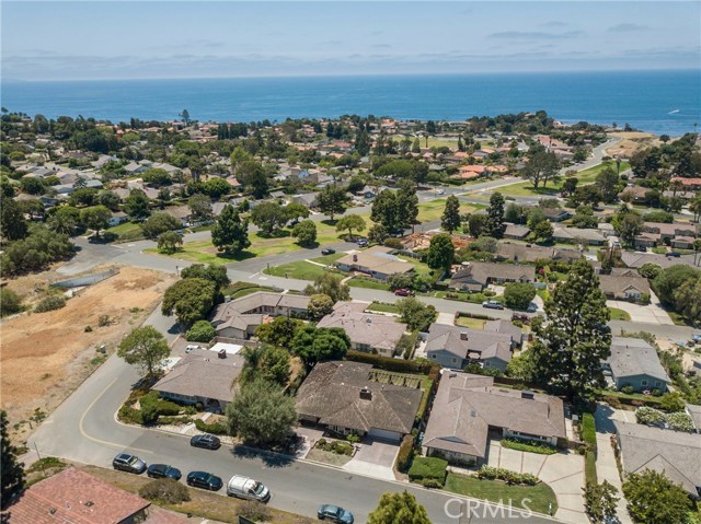 2639 Via Carrillo, Palos Verdes Estates, California 90274, 3 Bedrooms Bedrooms, ,1 BathroomBathrooms,Residential,Sold,Via Carrillo,PV18177875