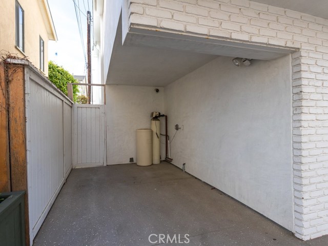410 31st Street, Manhattan Beach, California 90266, 3 Bedrooms Bedrooms, ,2 BathroomsBathrooms,Residential,Sold,31st,SB20024556