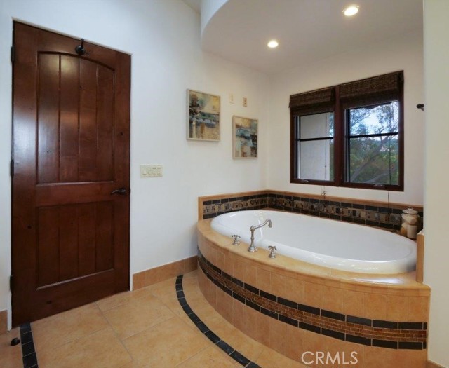 Master Bathroom Tub